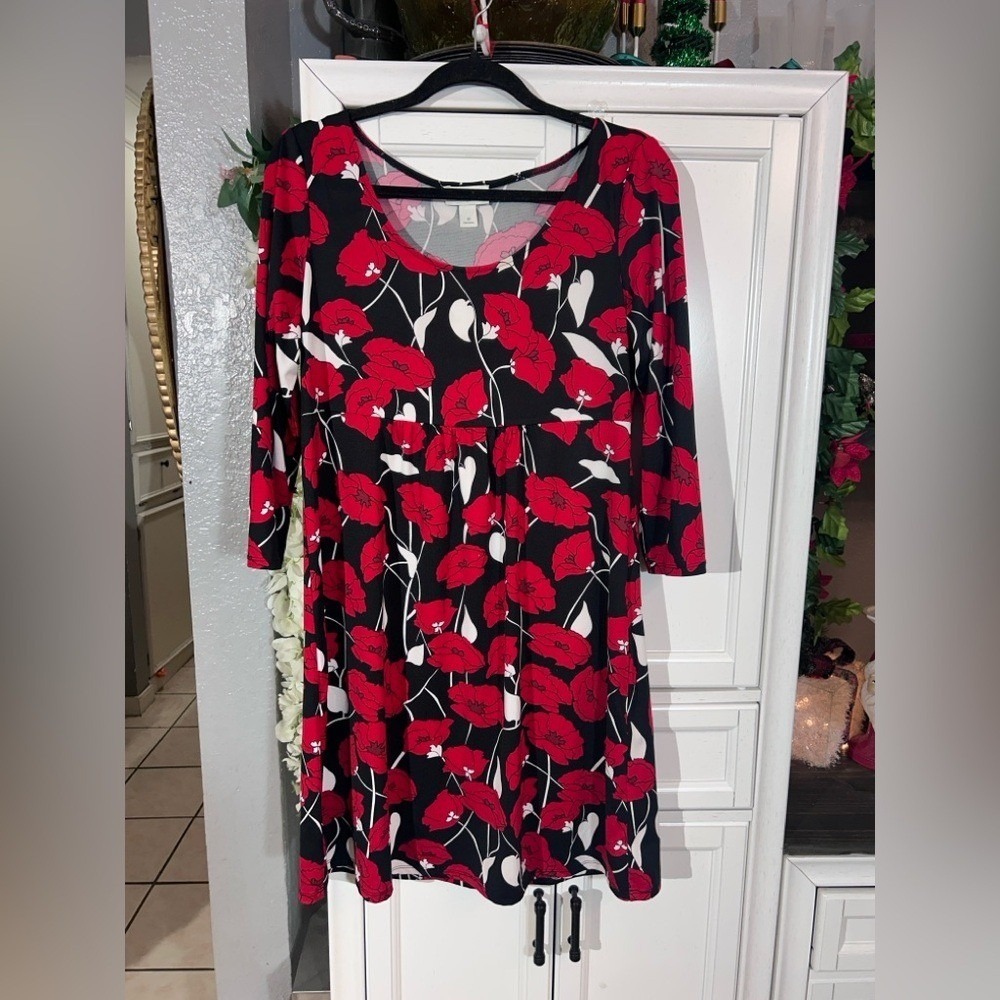 Ann Taylor Loft Black Red Floral Dress Medium Stretchy Elegant - Picture 7 of 8